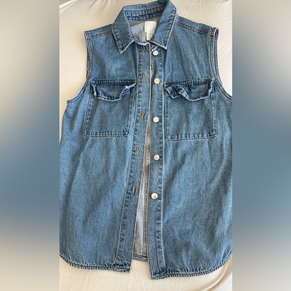 H&M denim vest - Picture 1 of 3